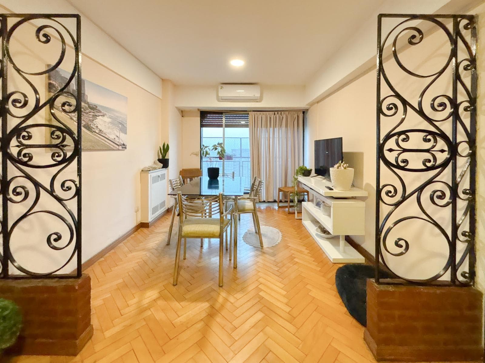 Venta departamento 3 ambientes con Balcón en Caseros Centro - Vista Abierta