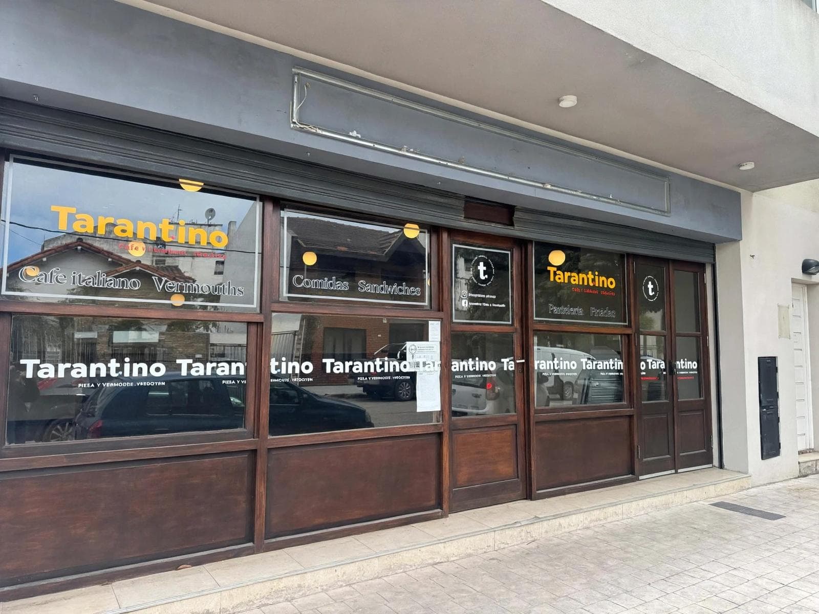 Local comercial con cocina patio y subsuelo