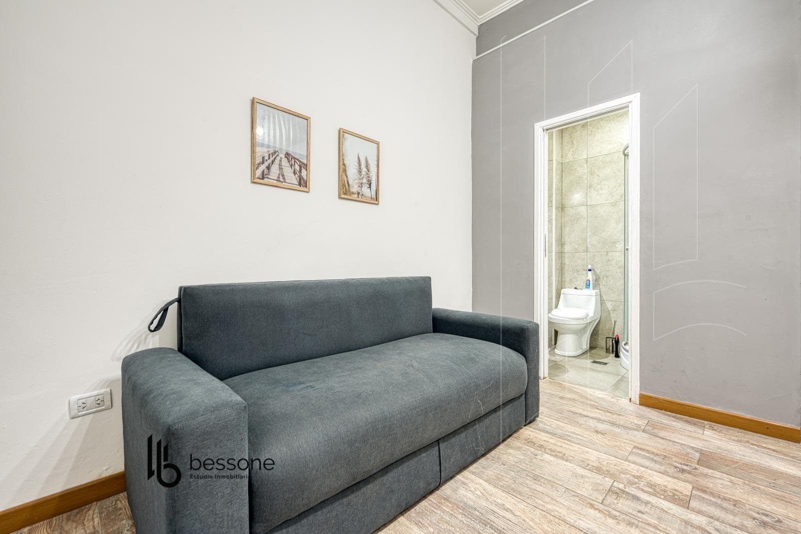 1-Bedroom Apartment with a Recycled Decor, Stella Maris Neighborhood, with a Patio, Near the Ocean