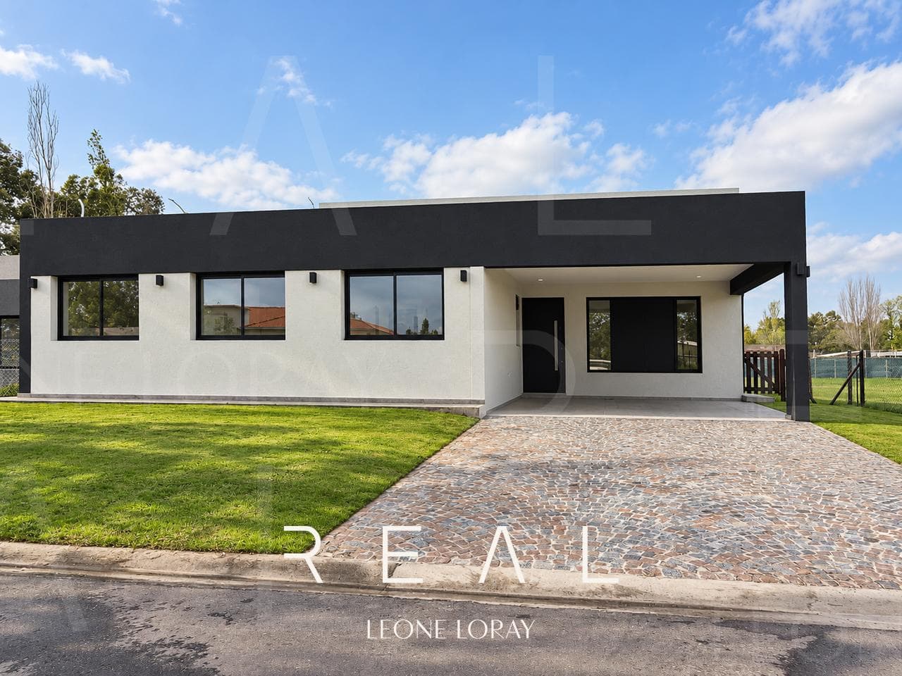 4-Bedroom House in the Santa Ines Neighborhood - Canning