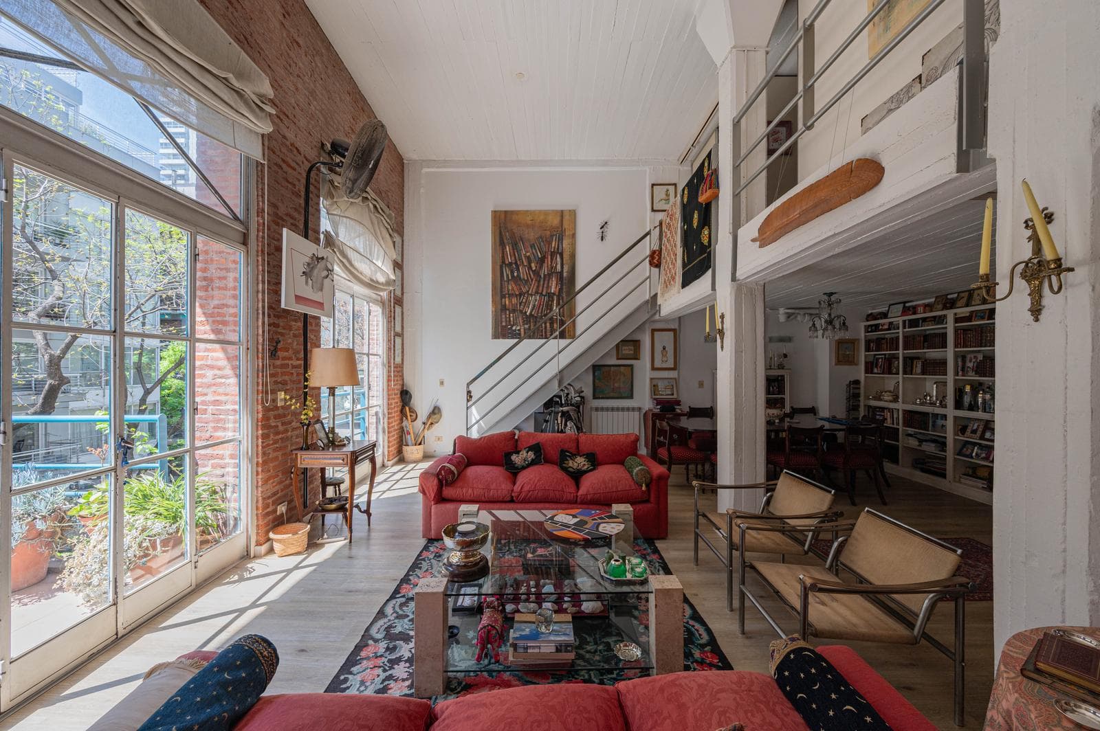 Large, sunny loft with a view and a private garage