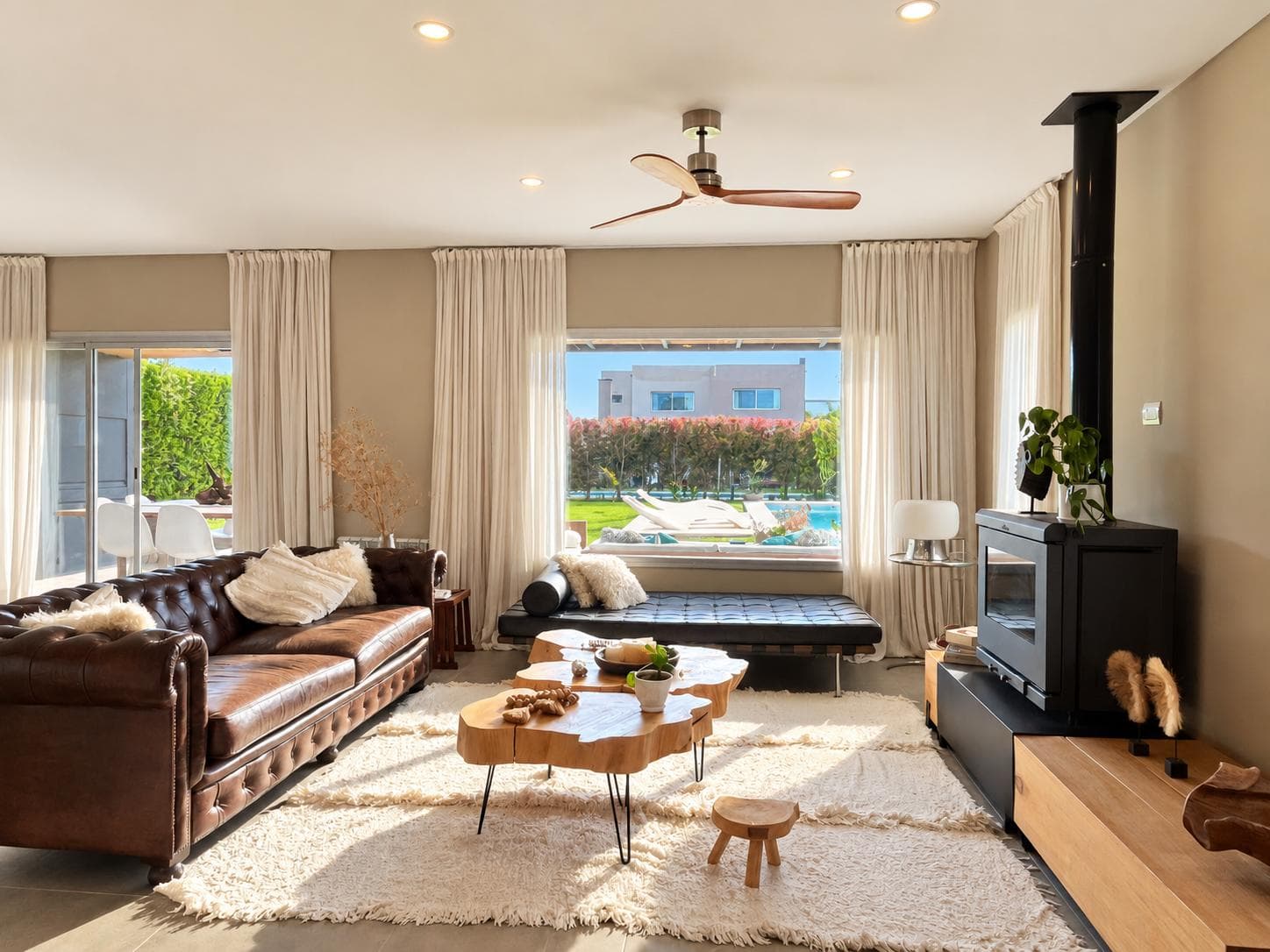 Venta de casa 6 ambientes con Pileta en San Gabriel Villanueva