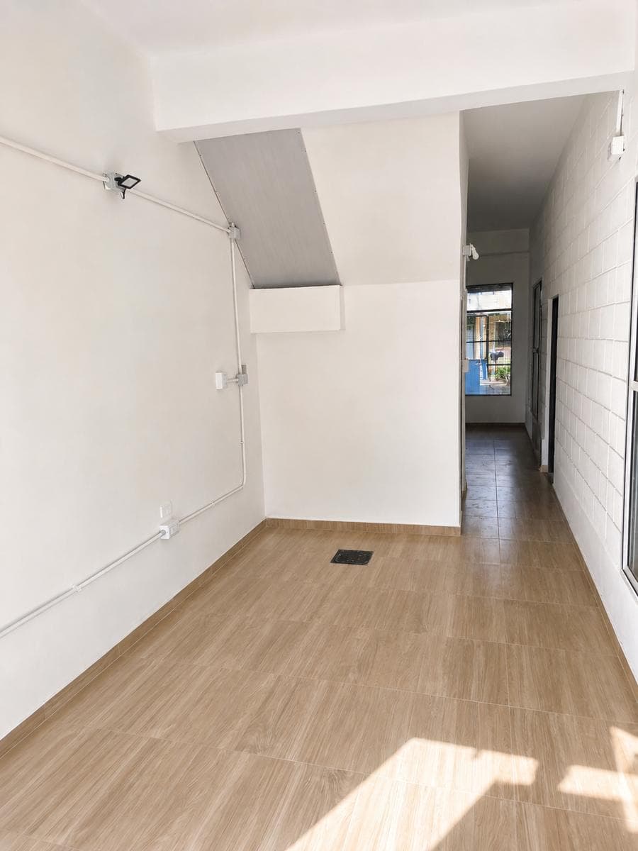 Local Comercial Amplio y Renovado