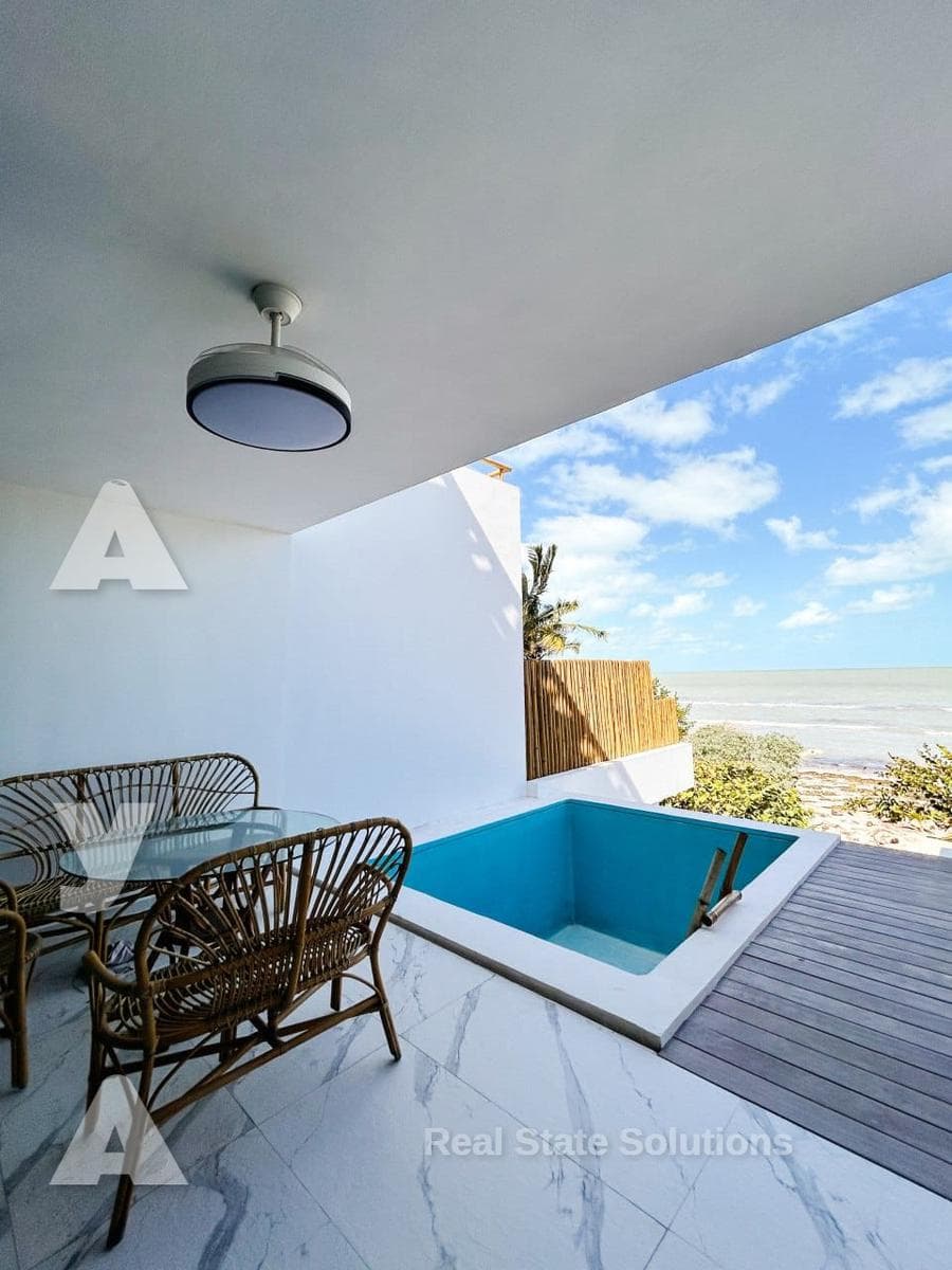 House for Sale, 4 Bedrooms, SWIMMING POOL, OCEANFRONT, San Benito, Mérida, Yucatán.