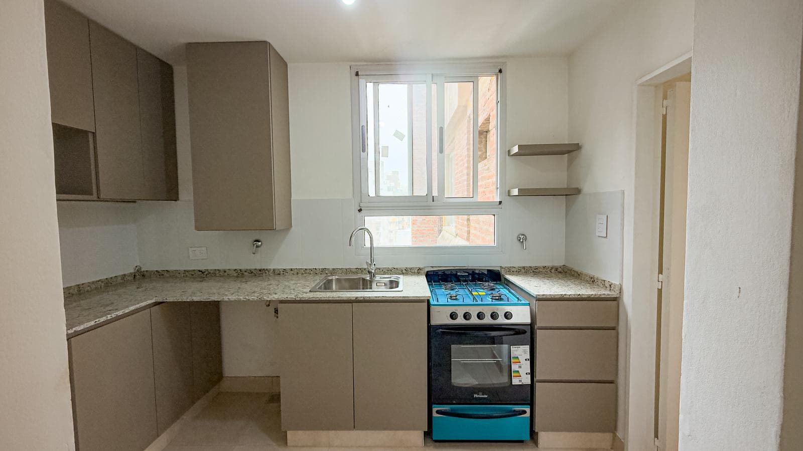 Departamento de 2 dormitorios Reciclado con cocina independiente - Centro, Rosario