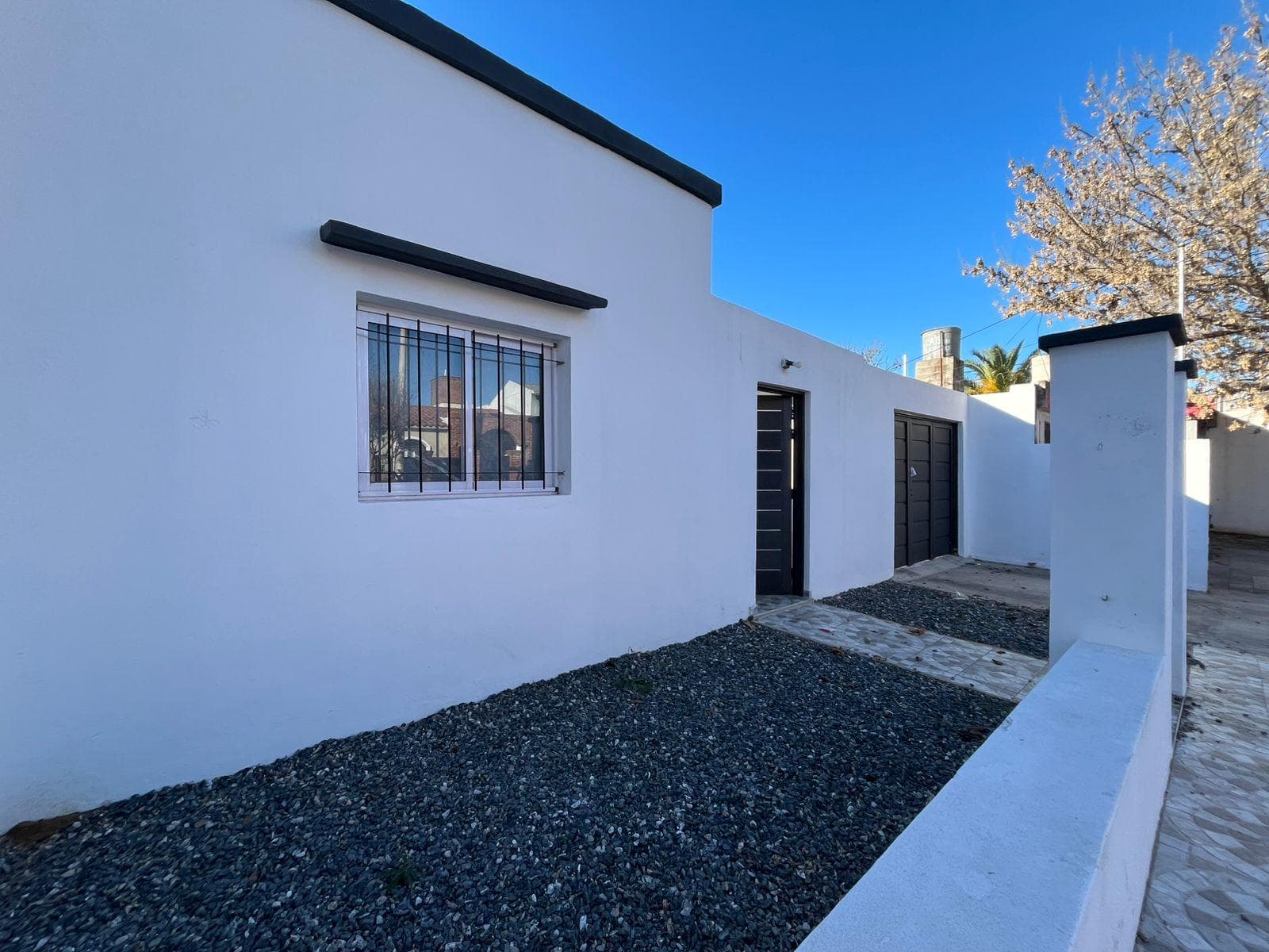 Venta casa 2 dormitorios barrio Rosedal