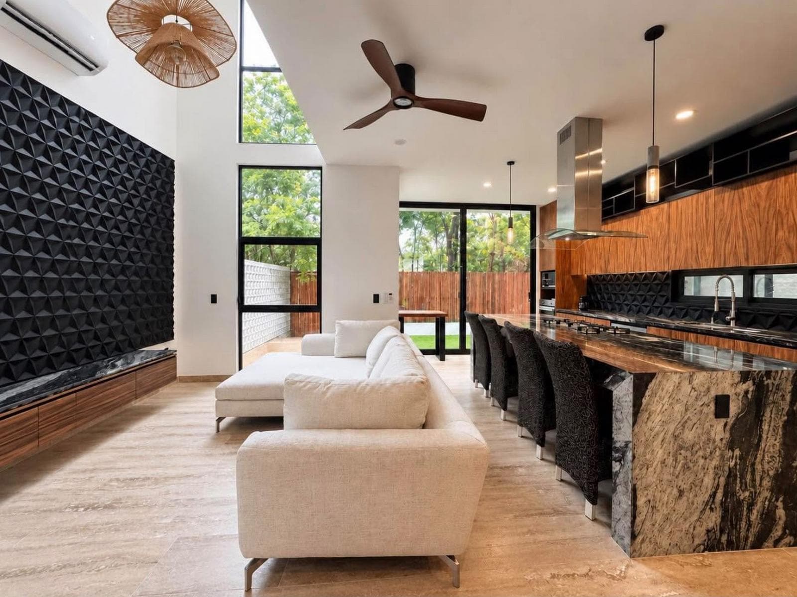 Casa en venta con entrega inmediata en Mayakoba, alberca privada y rooftop