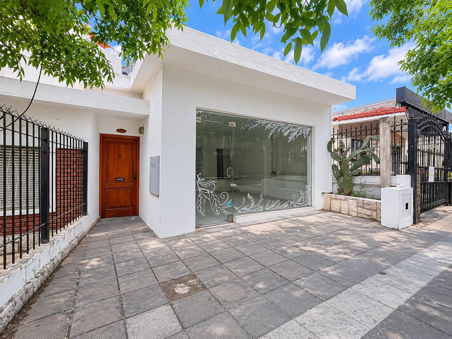 Venta departamento 2 dormitorios más local Villa Carlos Paz
