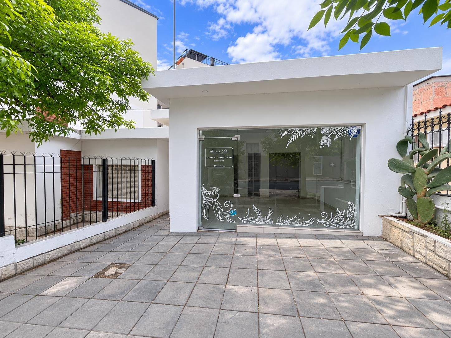 Venta departamento 2 dormitorios más local Villa Carlos Paz