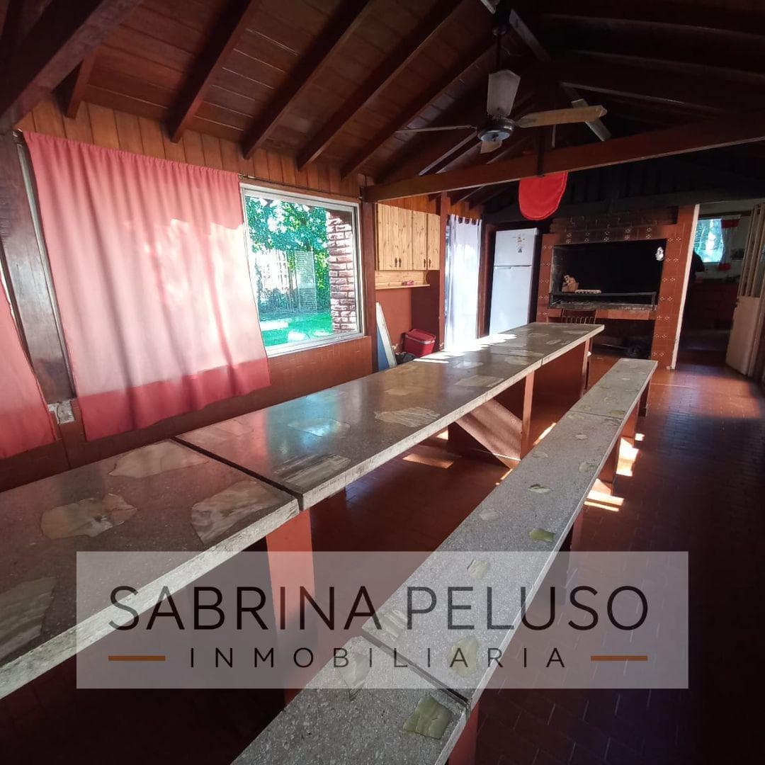 Country House for Sale in La Reja