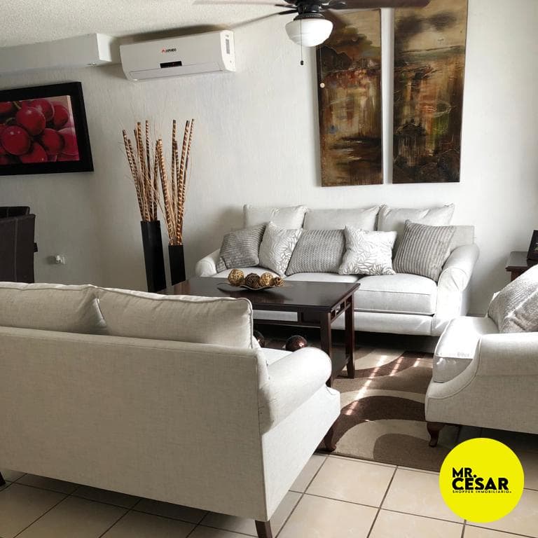 House for sale in Villa Merlot, northwest of Hermosillo