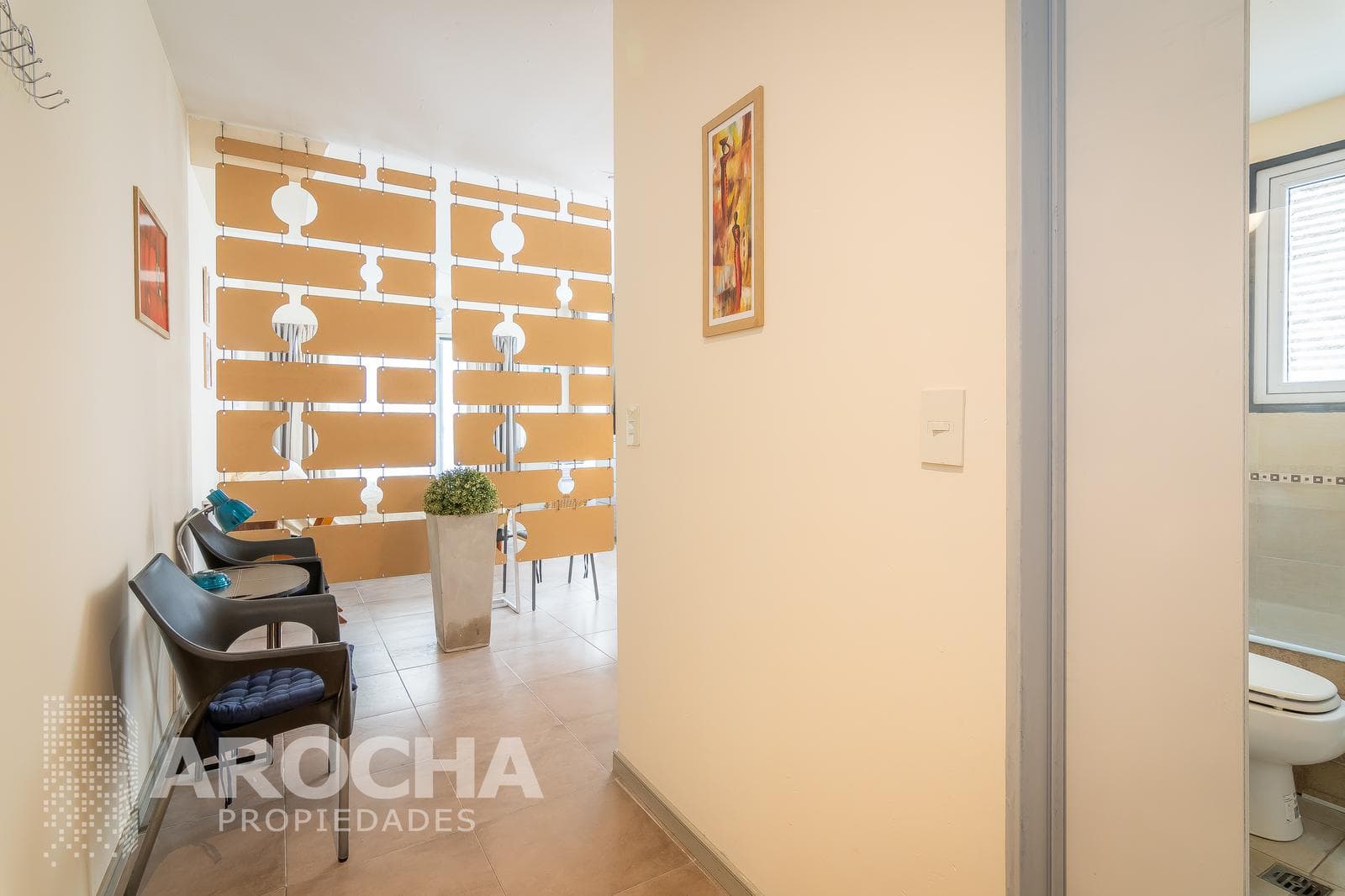 A furnished apartment. Annual lease