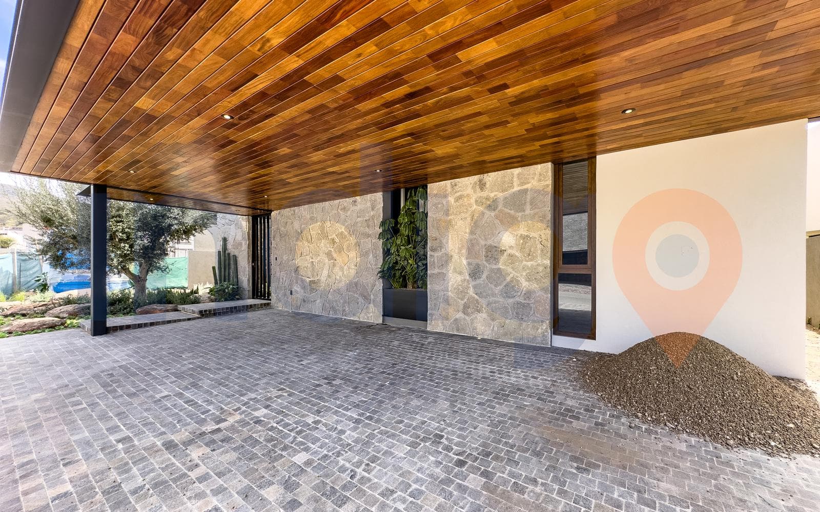 House for Sale in Altozano in the Río Condominium