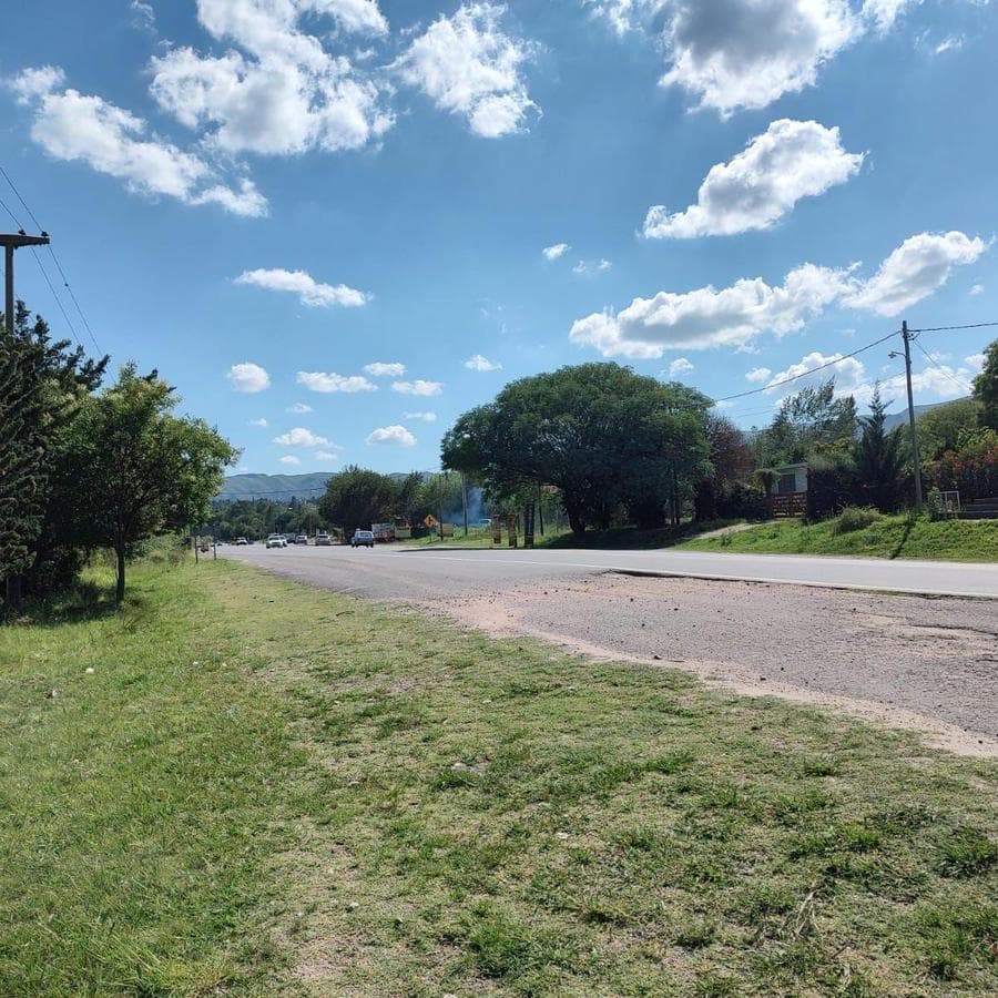 521-square-meter warehouse for sale located in Huerta Grande
