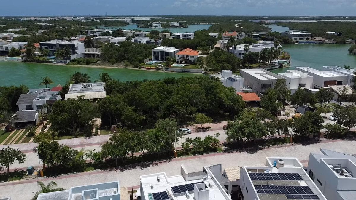 Lagos Del Sol Residential Development