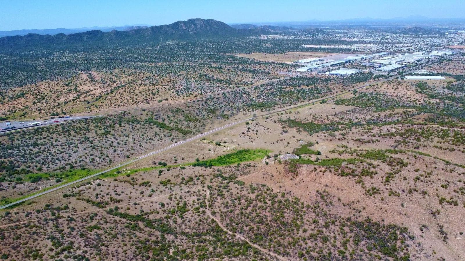 Two plots of land for sale on the road to La Colorada