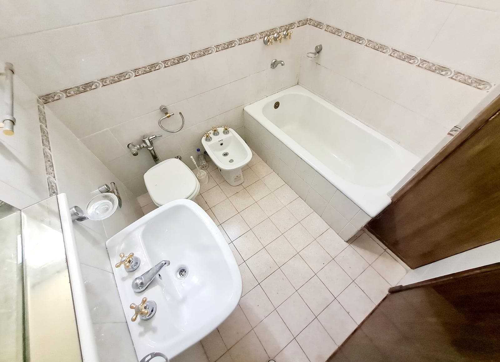 Departamento de 3 Ambientes en Venta - Balcón - Tribunales
