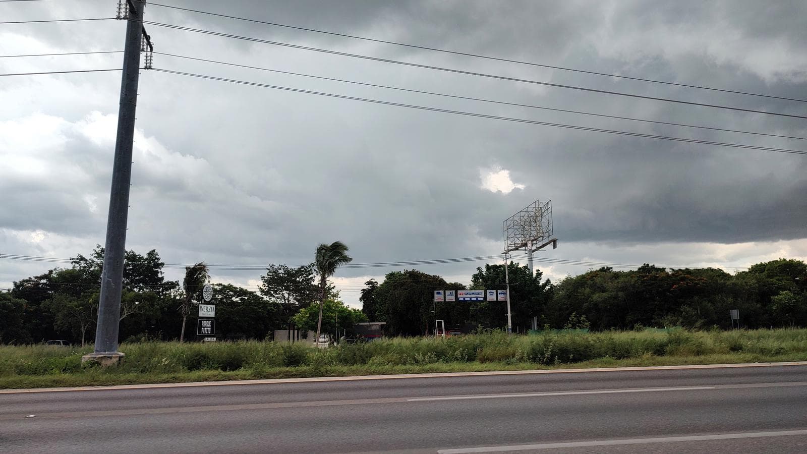 800 m2 lot on the Progreso Highway, Km 12, Xcanatun