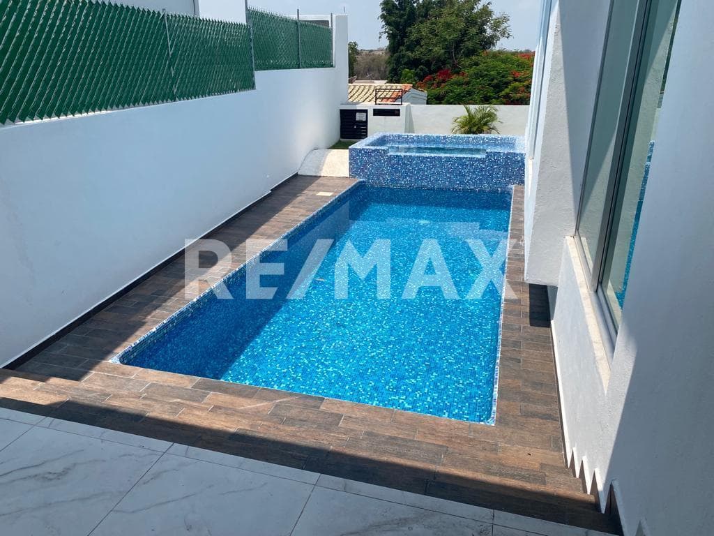 House for Sale in Morelos, Lomas de Cocoyoc Subdivision