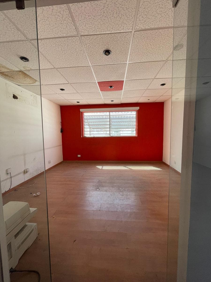 Warehouse with on-site office for rent