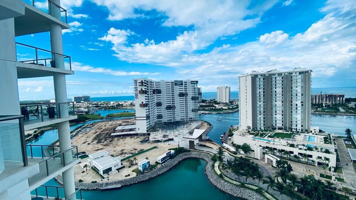 FURNISHED 2-Bedroom Apartment for Sale in Maioris, Puerto Cancún