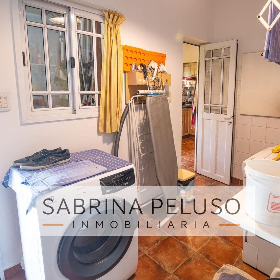 HOUSE FOR SALE IN THE EL CASCO MORENO NEIGHBORHOOD