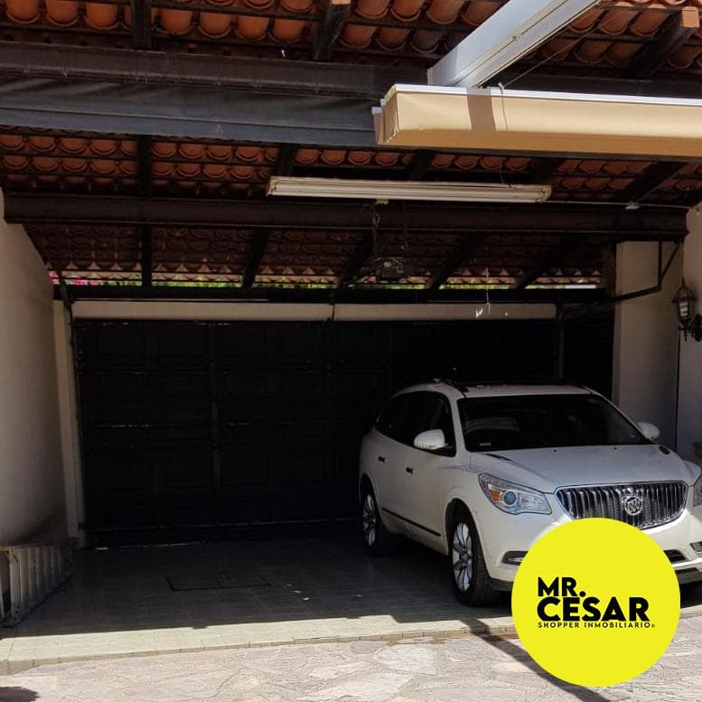 House for Sale in Los Sabinos Residencial Al Norte on Morelos Boulevard