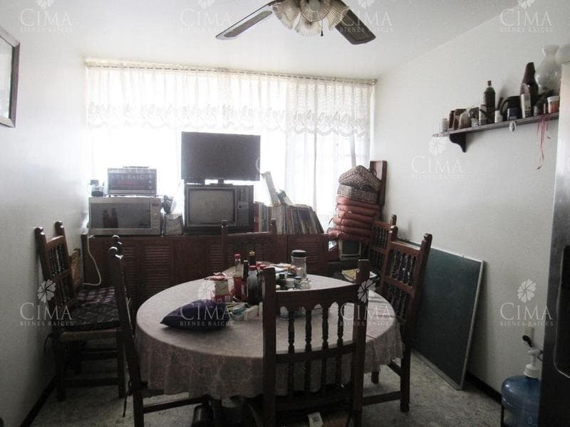 VENTA CASA PARA REMODELAR EN UN NIVEL - V136