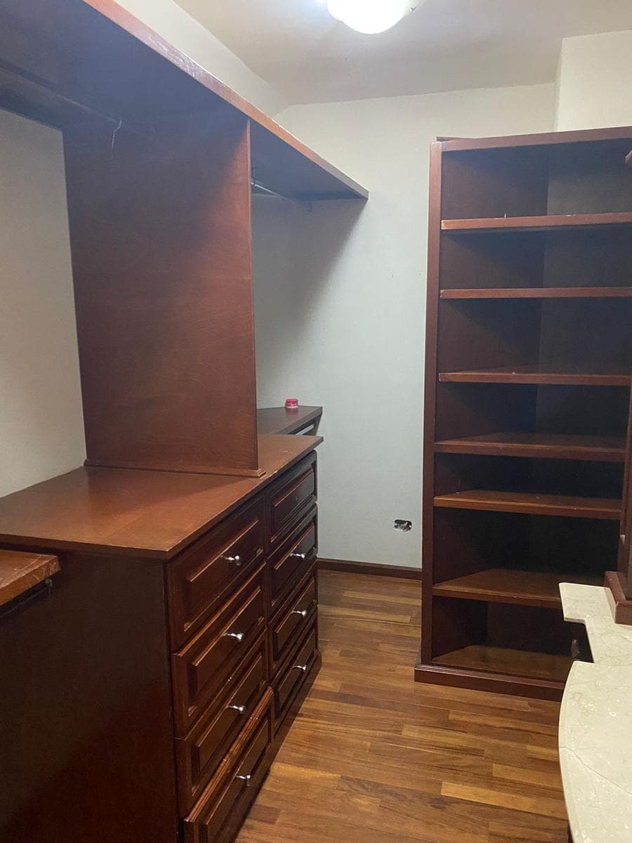 House for Rent in Plaza Inn, Near the North Exit
