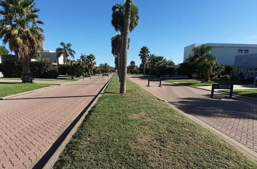 Lot - Miraflores (Funes Hills) - Trade - Corner Lot