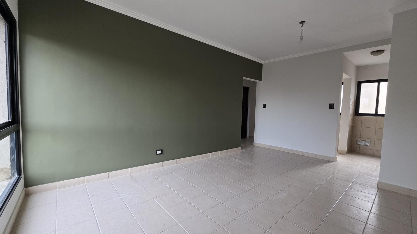 Luminoso, Estar Comedor, Cocina con Lavadero Sectorizado, 2 Dormitorios con Placares, Uno con Balcon