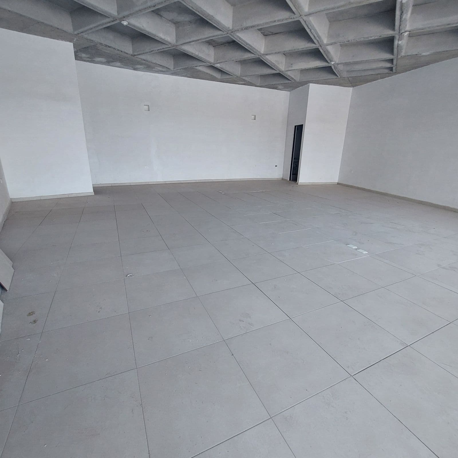 Commercial Space for Rent in the Cumbres Neighborhood