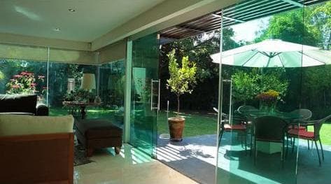 EXCELLENT HOUSE