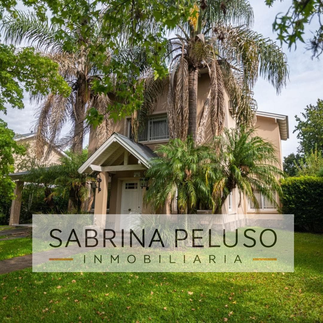 HOUSE FOR SALE IN THE EL CASCO MORENO NEIGHBORHOOD
