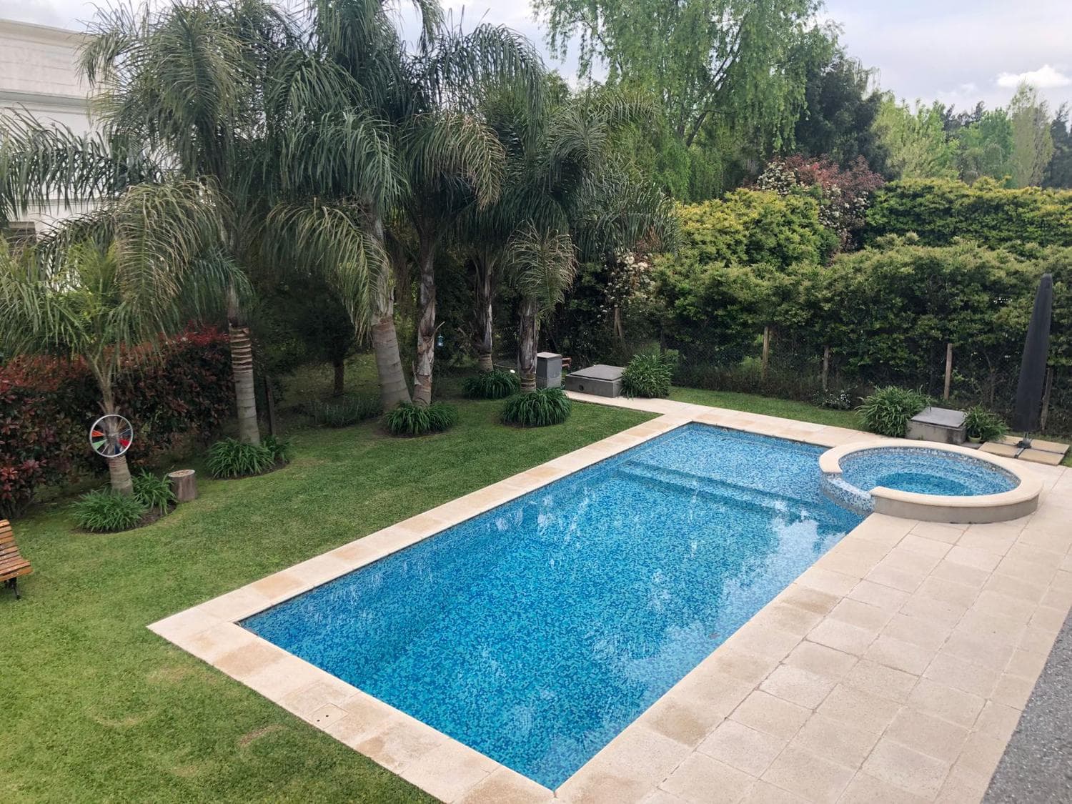 House for short-term rent in Ayres de Pilar, with 3 en-suite bedrooms and a pool.