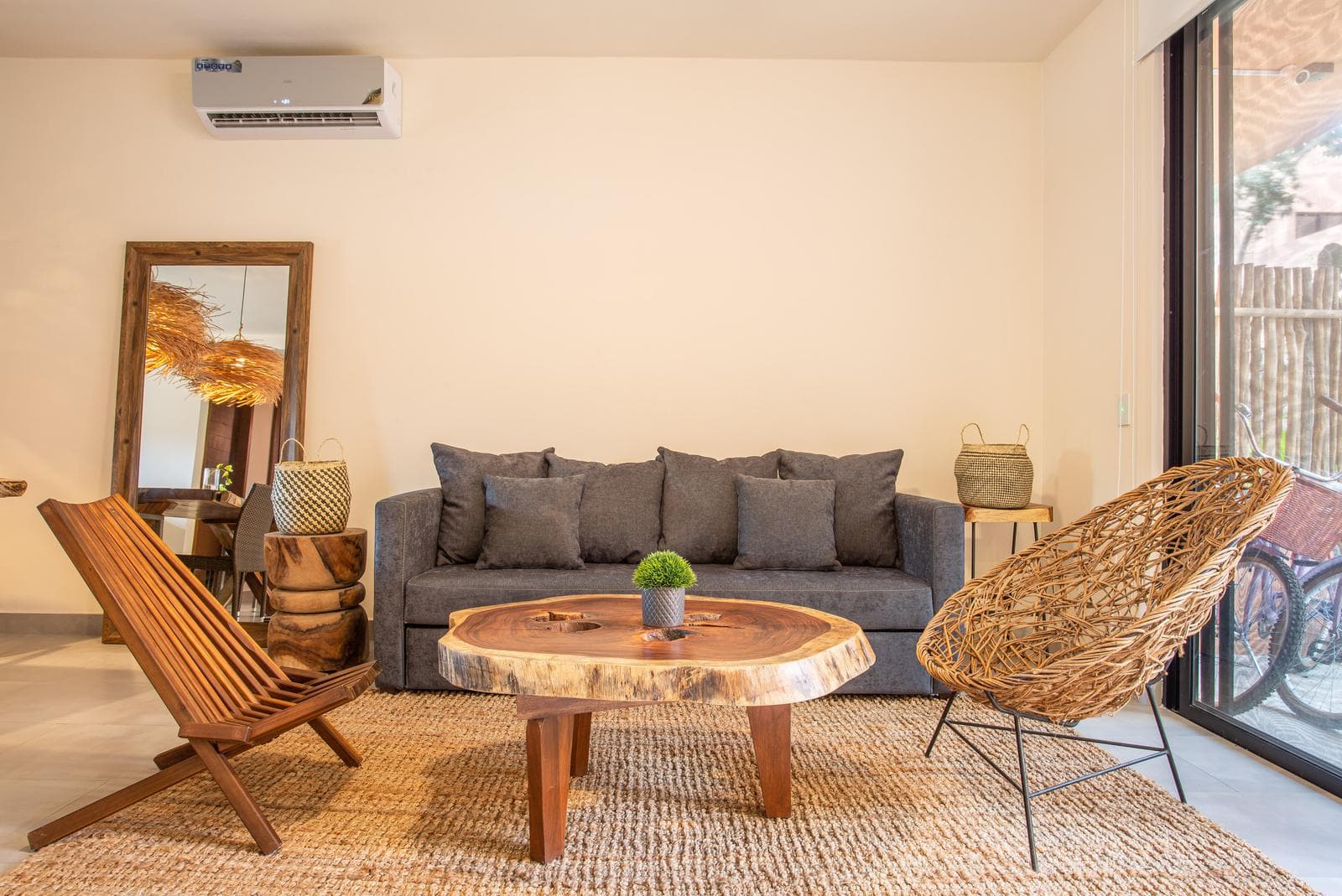 Apartment for Sale: 2 Bedrooms, Garden Av. 5 Norte, R-12, Aldea Savia, Tulum
