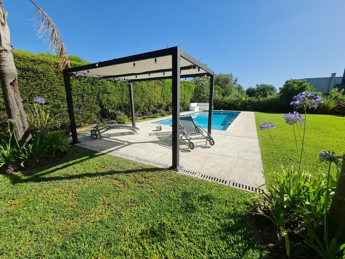 House for Sale in Talar Del Lago I