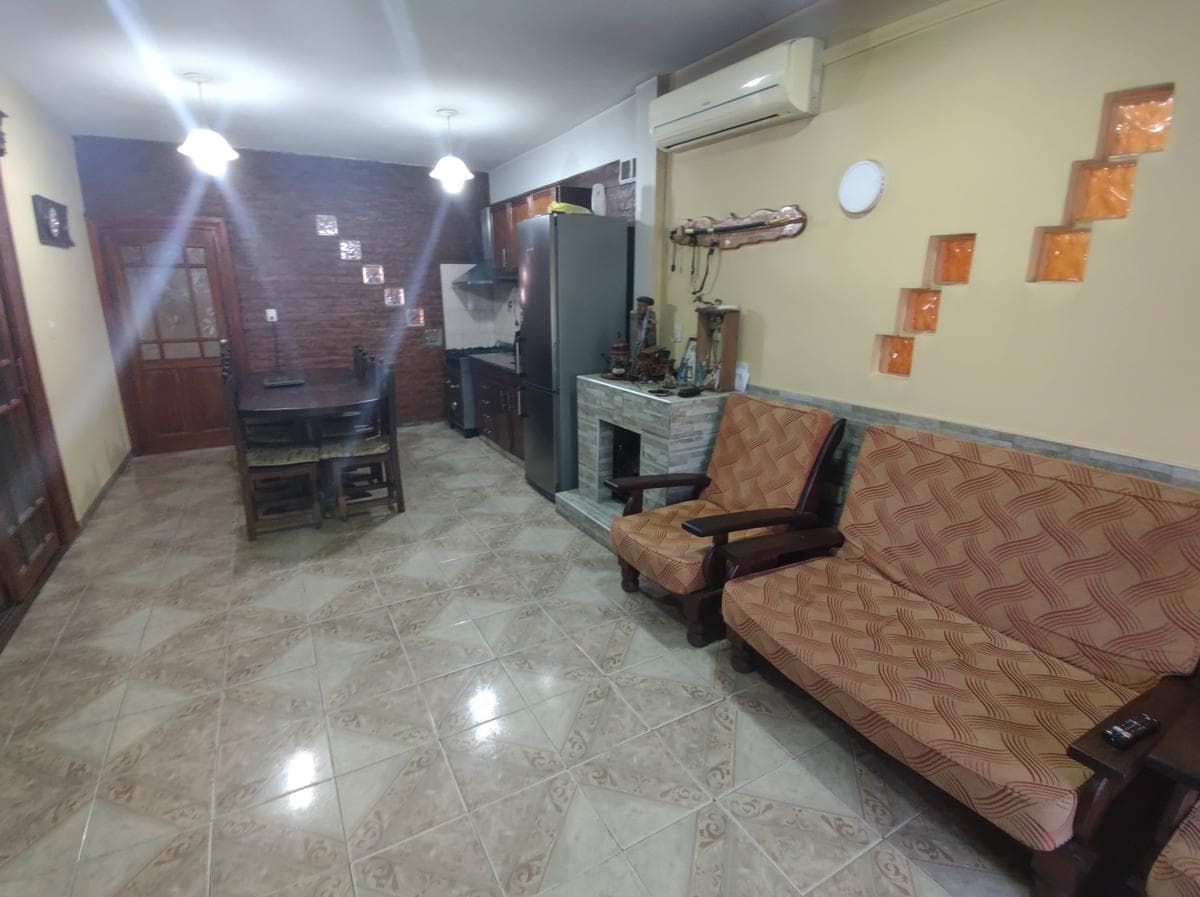 House for sale in Gonzalez Catan