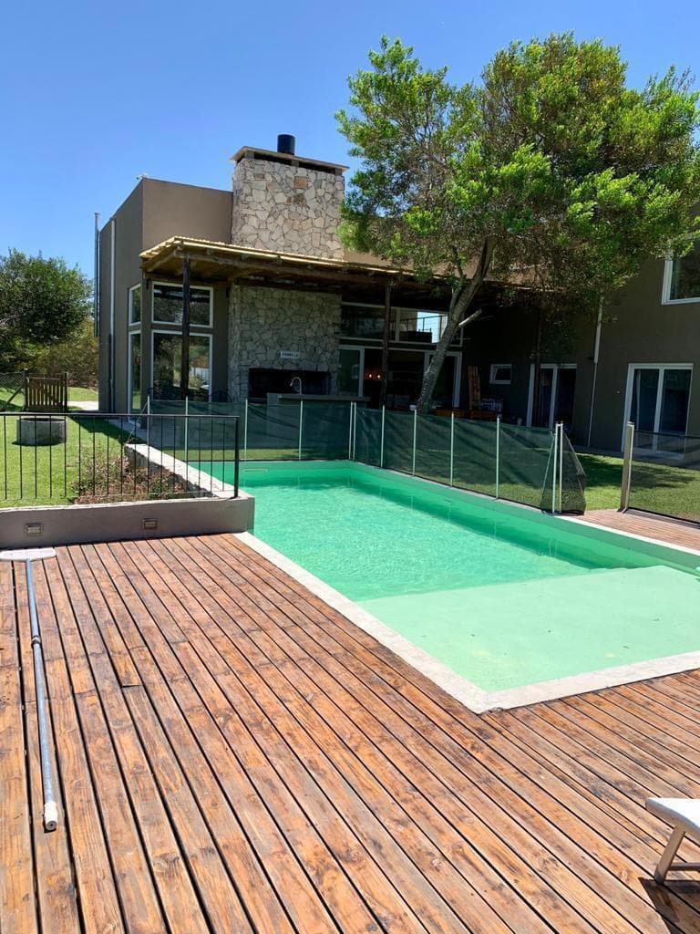 Excellent House with a Pool for Sale in Senderos II, Costa Esmeralda