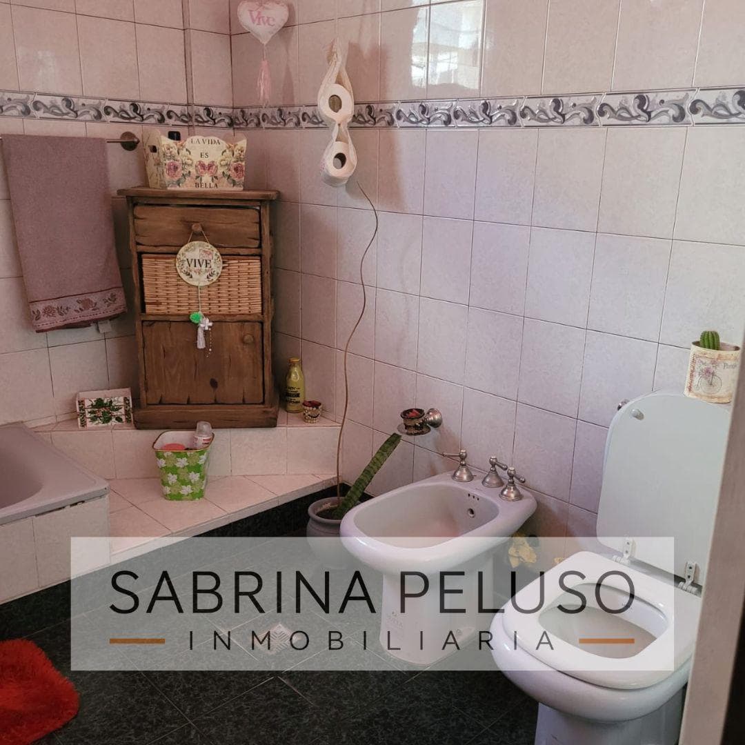 House for Sale in Merlo