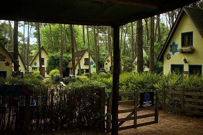 Beautiful complex of 9 cabins in Mar Azul
