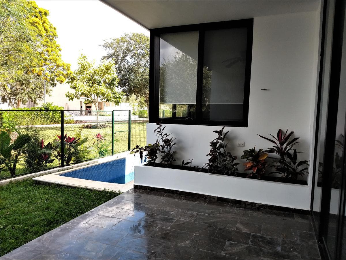 House for Rent on Privada Altozano Residencial. Road to Progreso