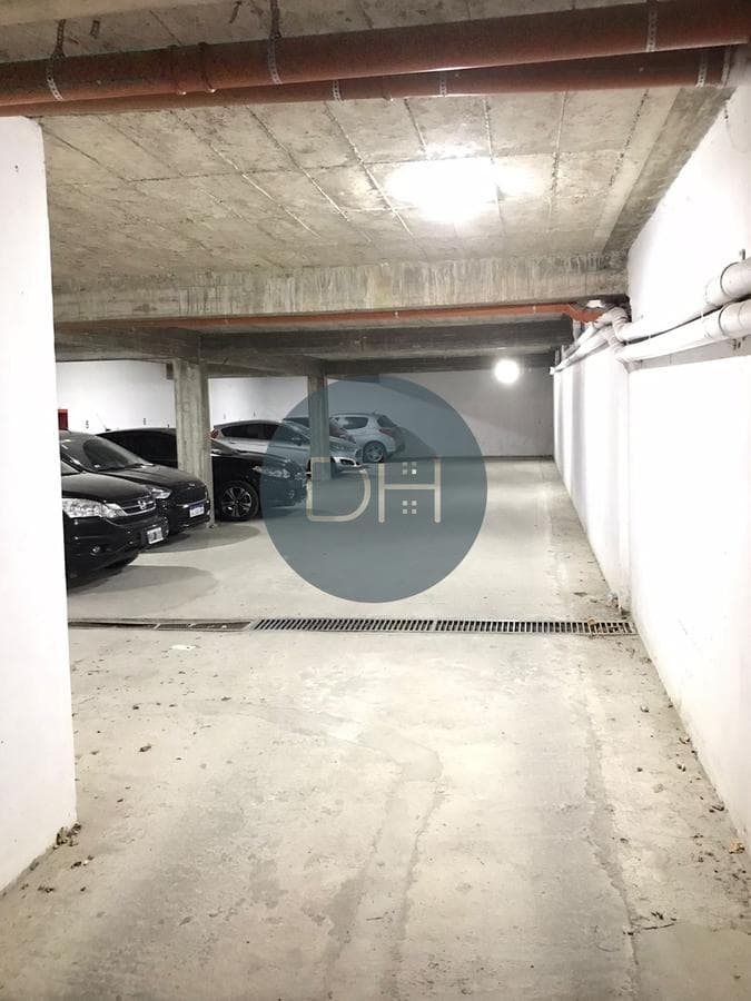 Covered Parking Garage in the Tribunales Area - La Plata
