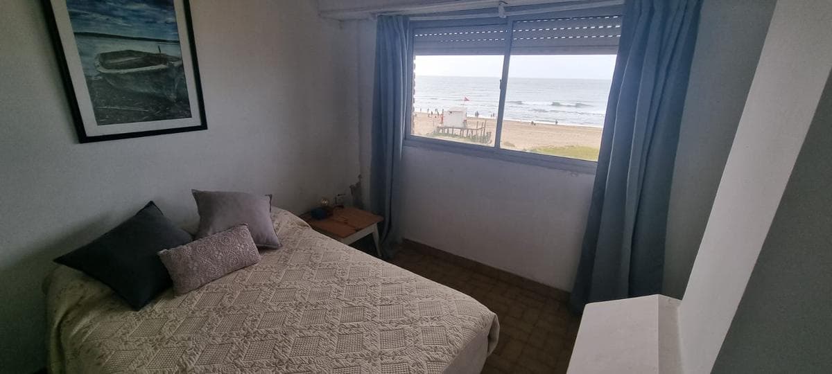 Oceanfront—Bright and Airy! 4 Rooms and a Garage