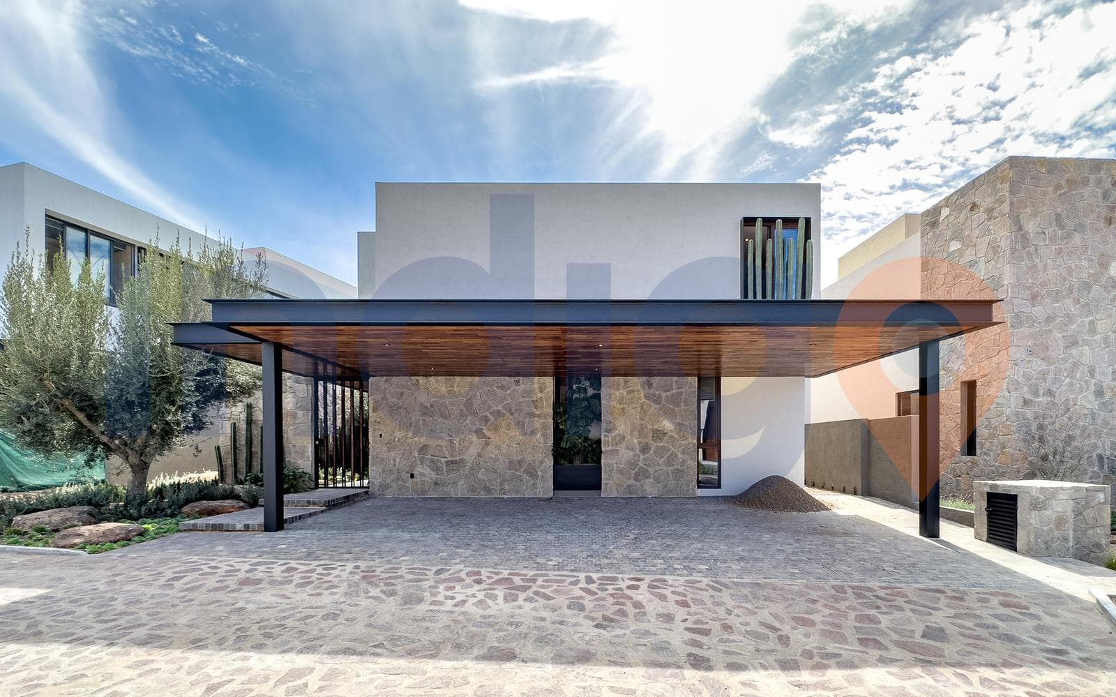 House for Sale in Altozano in the Río Condominium