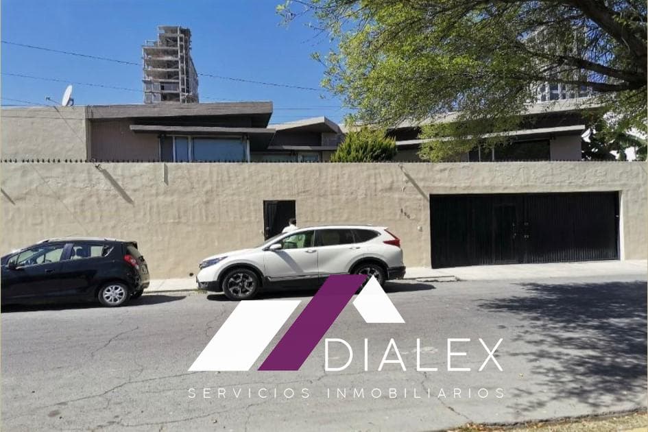 House for SALE or RENT, 623 m2 - COL. CONTRY in Monterrey, Nuevo León
