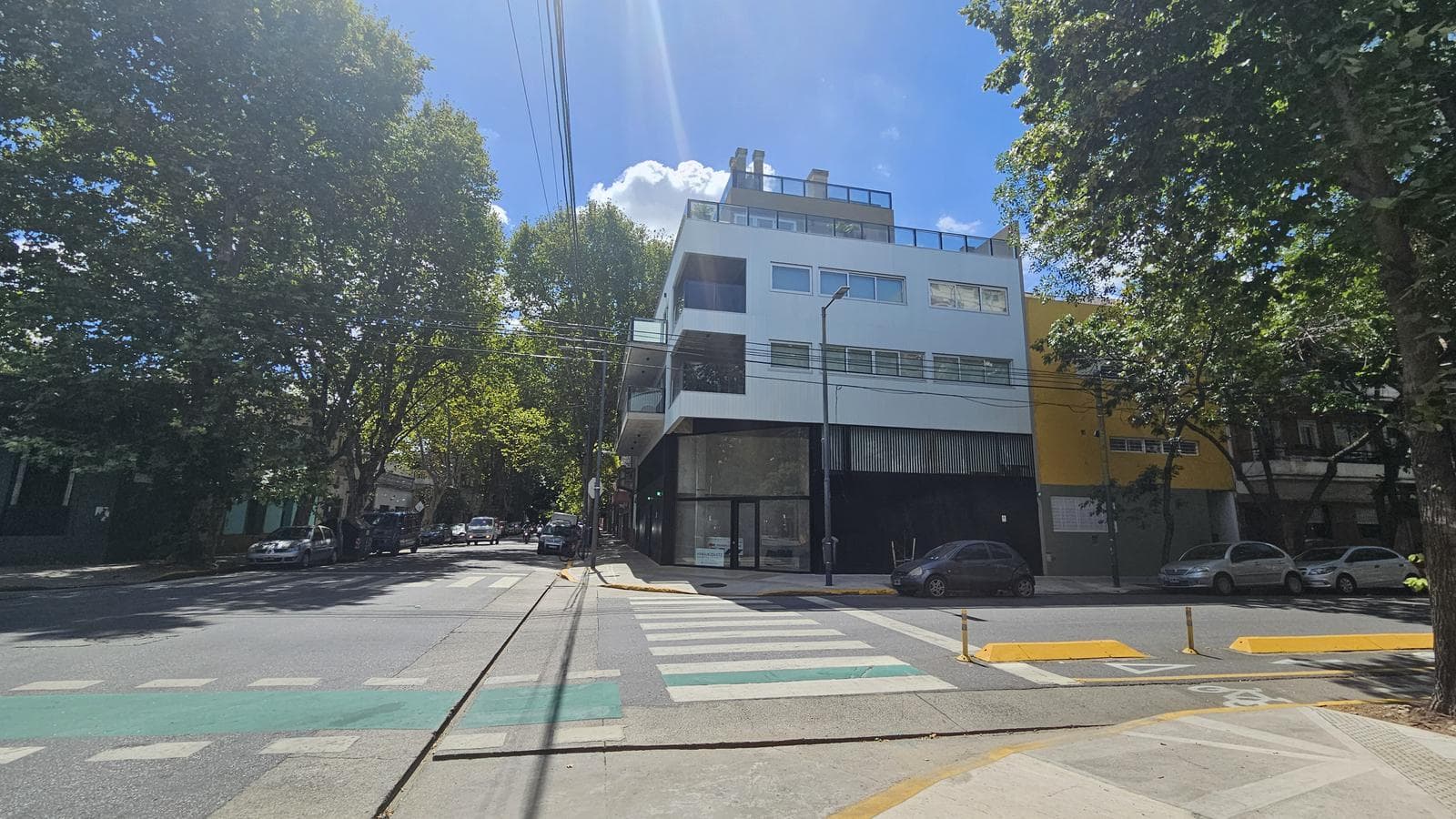 Brand-new commercial space for rent in Villa Crespo. Available starting November 1