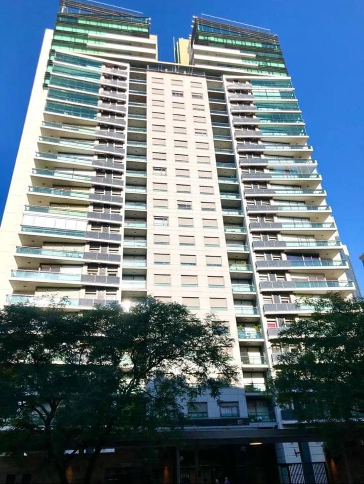 Departamento en Alquiler de 4 ambientes amoblado con cochera en Puerto Madero !!!Impecable estado