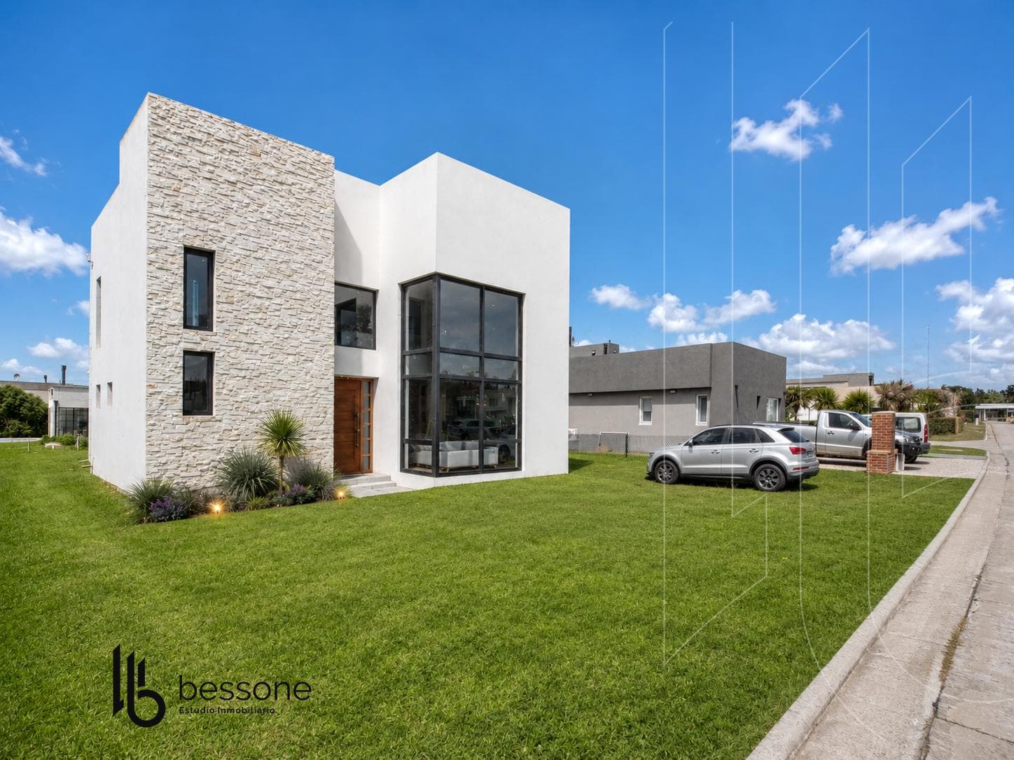 TIERRAS DEL MAR HOUSE
