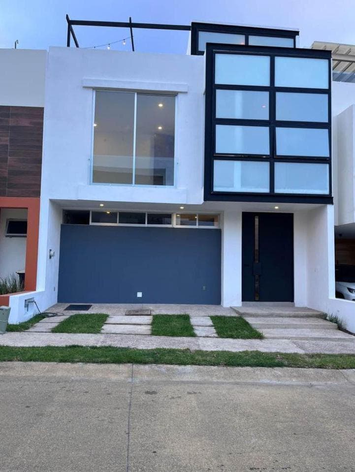 HOUSE FOR SALE IN VALLE IMPERIAL, ZAPOPÁN, JALISCO